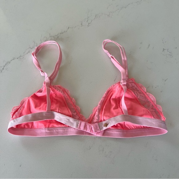 Victoria’s Secret Pink Lace Bralette - Picture 2 of 2